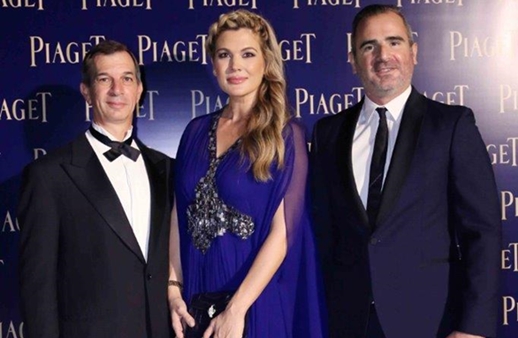 زويا صقر تروي لك تجربتها مع عشاء Piaget الفاخر في دبي