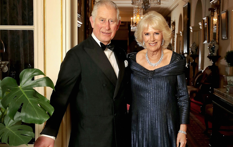 بحضور العائلات الملكية الأمير تشارلز يحتفل بعيد ميلاده الـ70 وخطاب الملكة إليزابيث كان مؤثرا Gheir